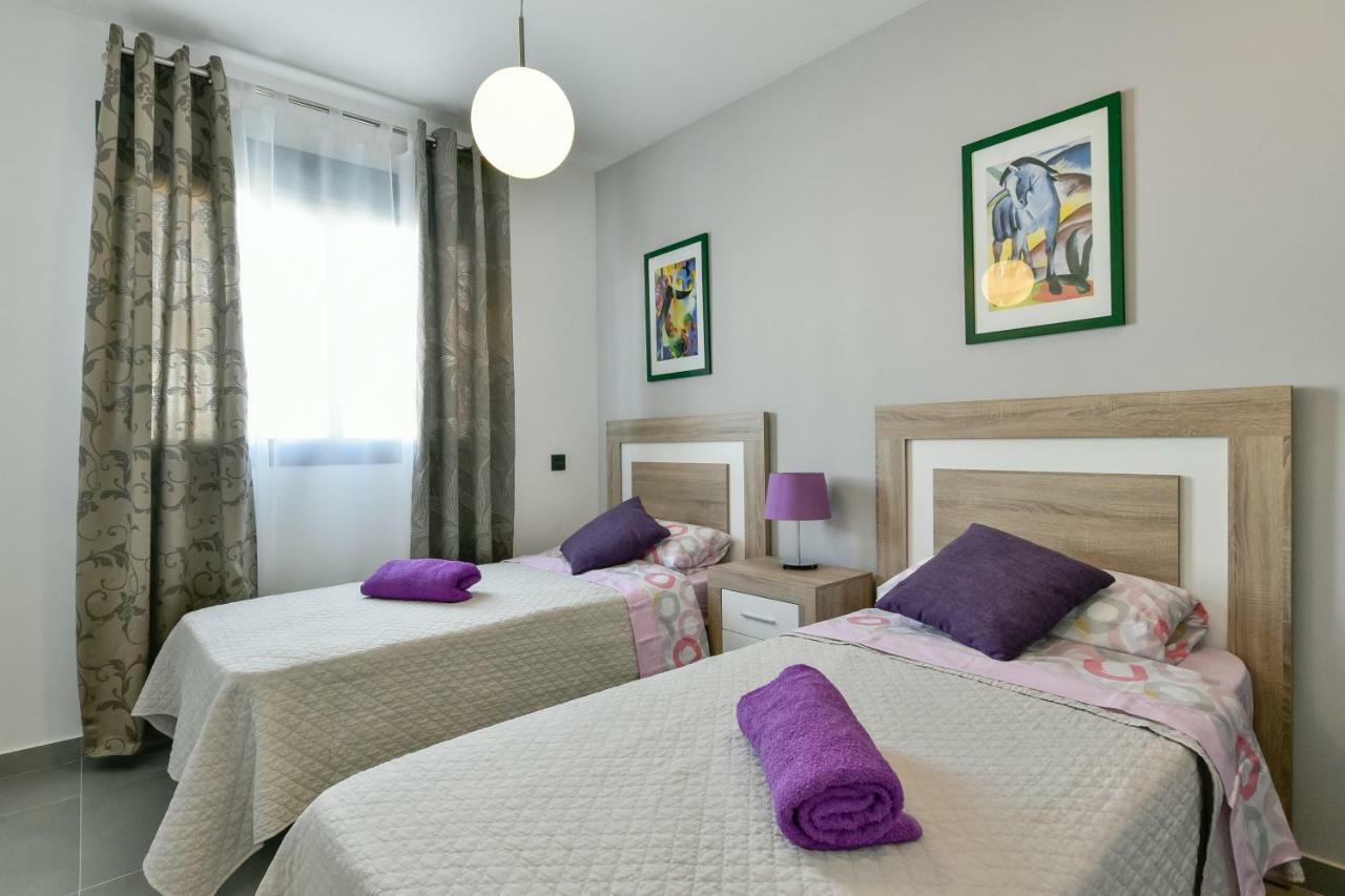 Апартаменты Oasis Beach IX Puntaprima Торевьиа Экстерьер фото